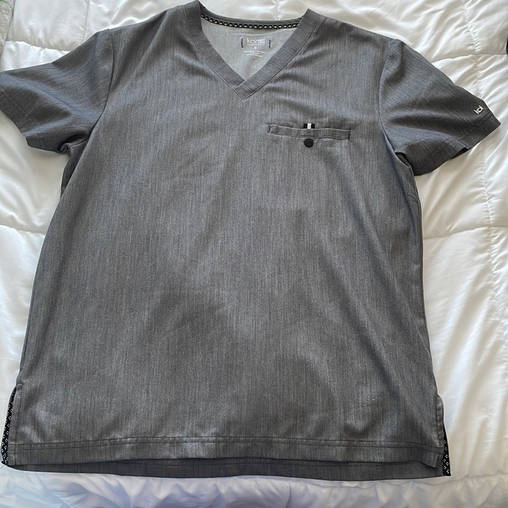 Mens scrub top